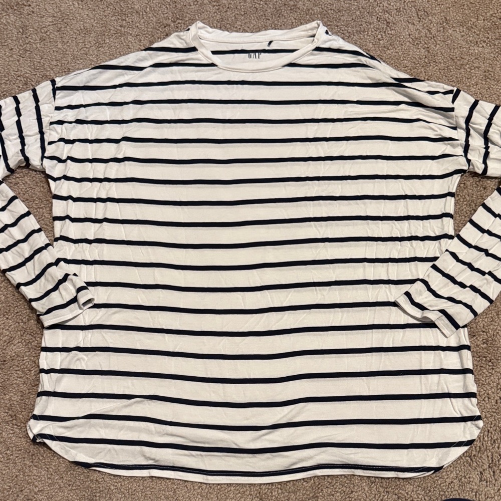 GAP Black and White Striped Long Sleeve Tee